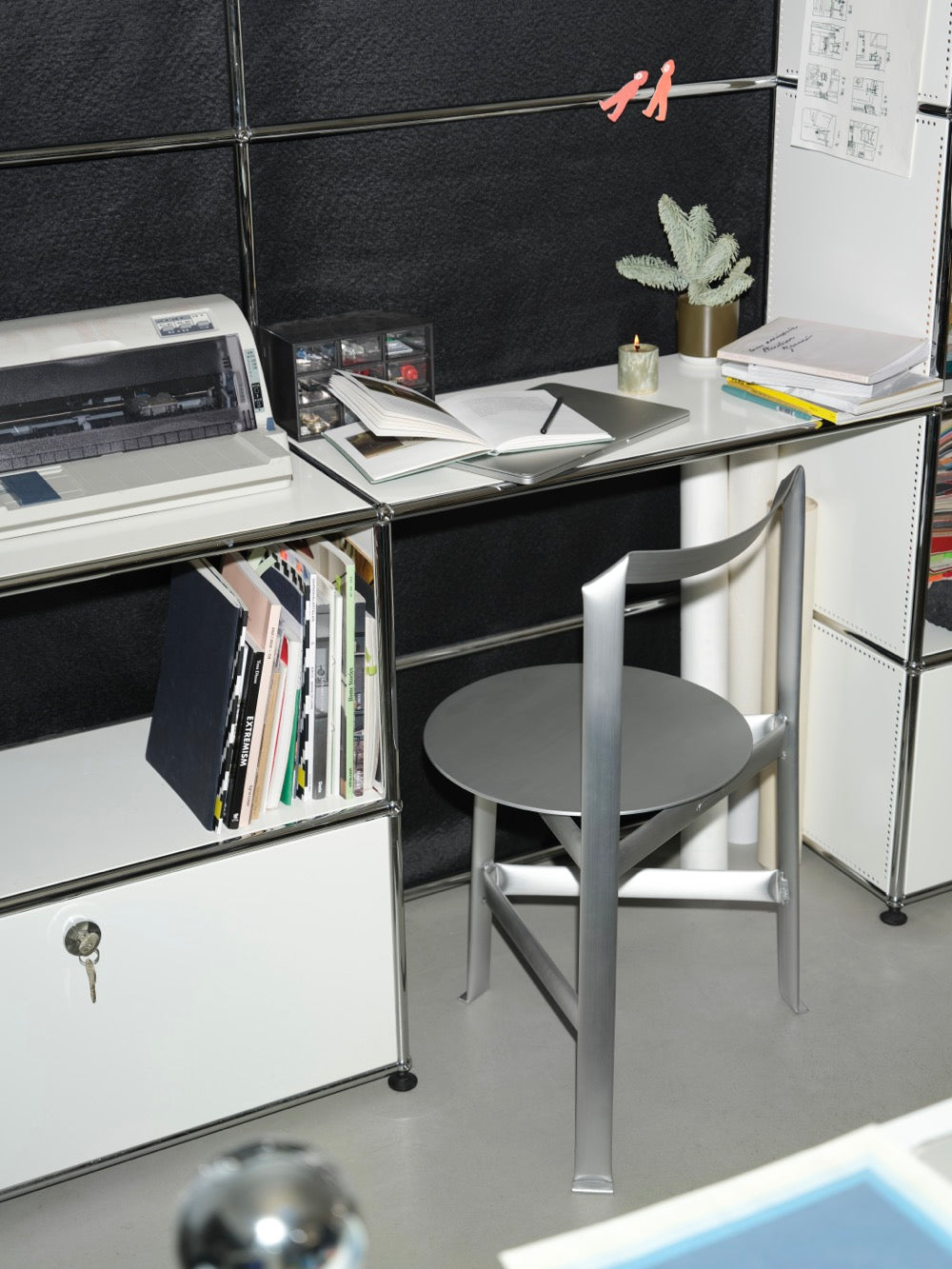Monochrome｜Basic Chair