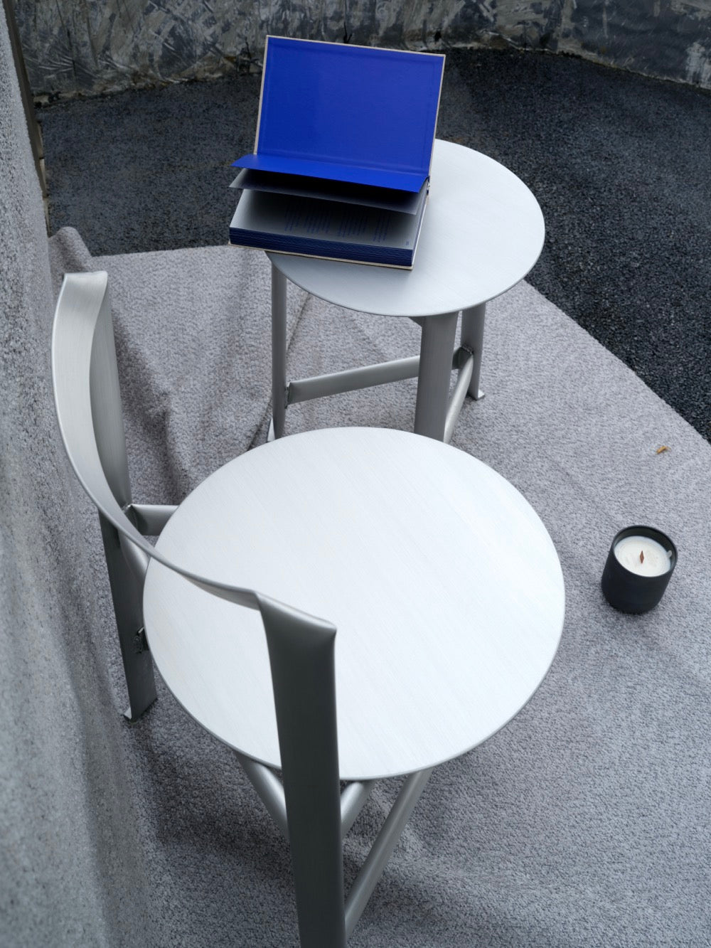 Monochrome｜Basic Stool
